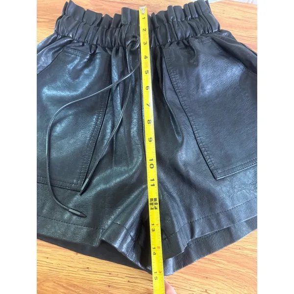 SCHHJZPJ Black Faux Leather Paperbag Waist Shorts XS‎ Pockets High Rise - Image 6