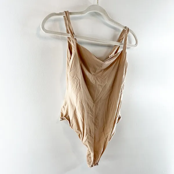 Skims Fits Everybody Square Neck Low Scoop Back Thong Bodysuit Clay Large - Image 6