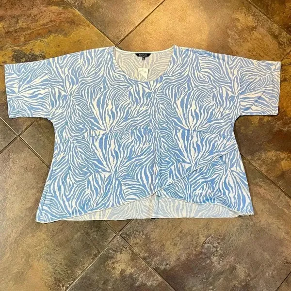 NWT Yak & Yeti Blue Zig Zag Zebra Striped Short Sleeve Blouse L/XL - Image 5