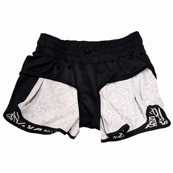 Lululemon Tracker Short III 4-way Stretch Posey Black/White Size 4 - Image 10