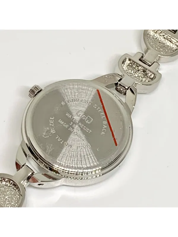 Q&Q SilverTone women’s watch 26mm quartz analog rhinestones up to 7.5” running - Image 7