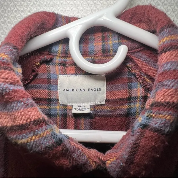 American Eagle Outfitters Plaid Soft Flannel Button Down Shirt‎ Size Small Fall - Image 4