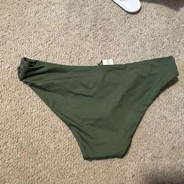 NWOT L*Space cutout bikini bottoms olive - Image 3