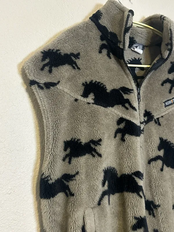 Kerrits vintage horse print fleece vest Size Medium‎ - Image 2
