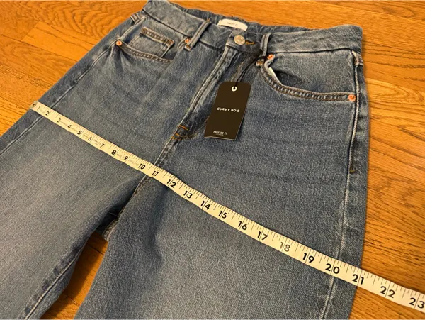 Forever 21 curvy 90’s straight leg jeans size 28 - Image 9