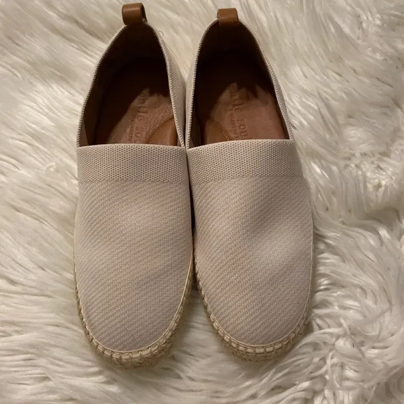 Gantle Souls by Kenneth Cole Espadrille Flats Upper Textile Lining Leather - Image 2