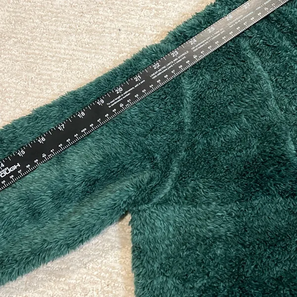 Liv Outdoor Cozy Green Fleece Pullover women’s size medium - Image 6