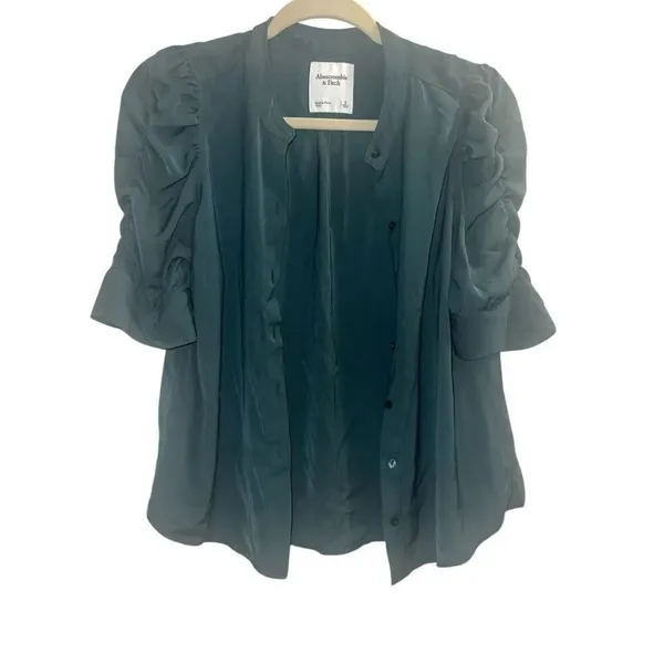 ✨Abercrombie & Fitch Ruched Sleeve Sz Small Emerald Green Women’s Top✨ - Image 5