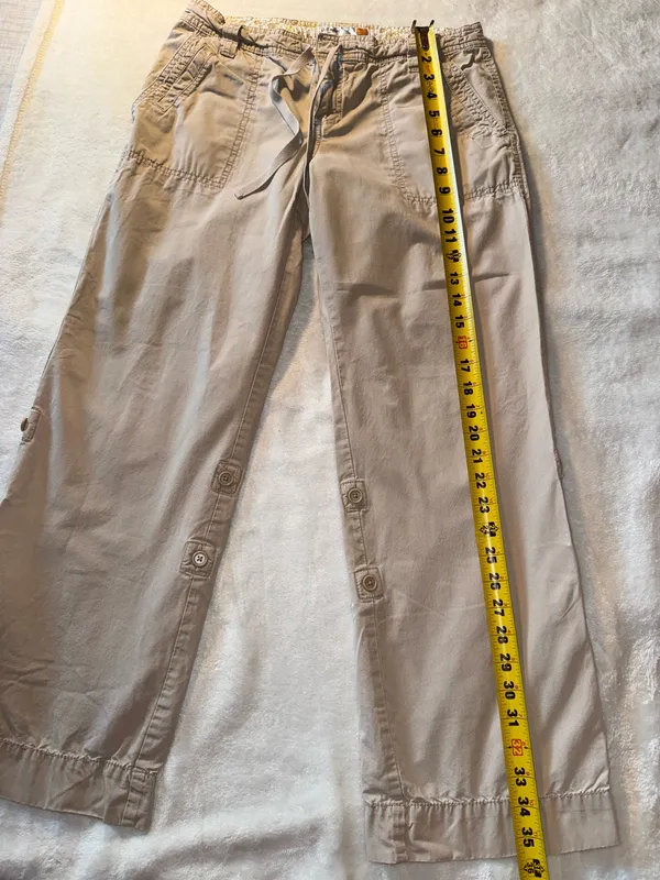 Old navy beige capri pants size 8 - Image 4