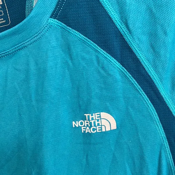 FINAL MARKDOWN The north face ladies top large - Image 2