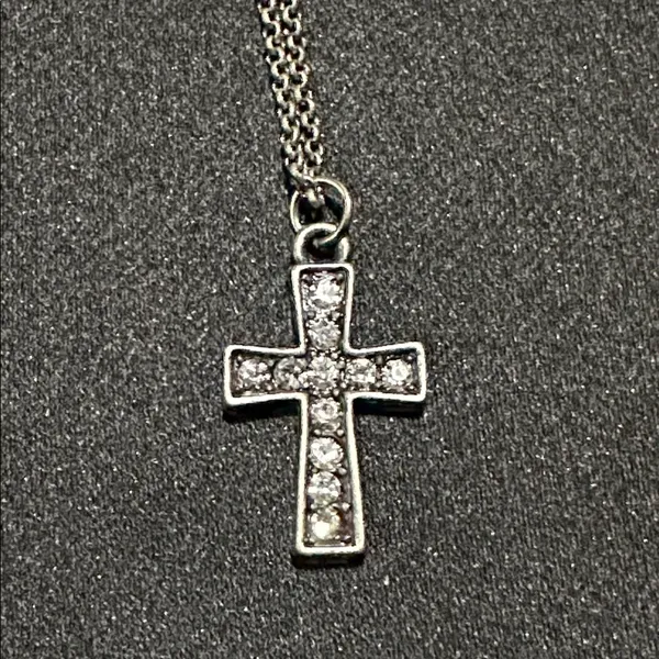Enchanted Cross Necklace Silver - Image 3