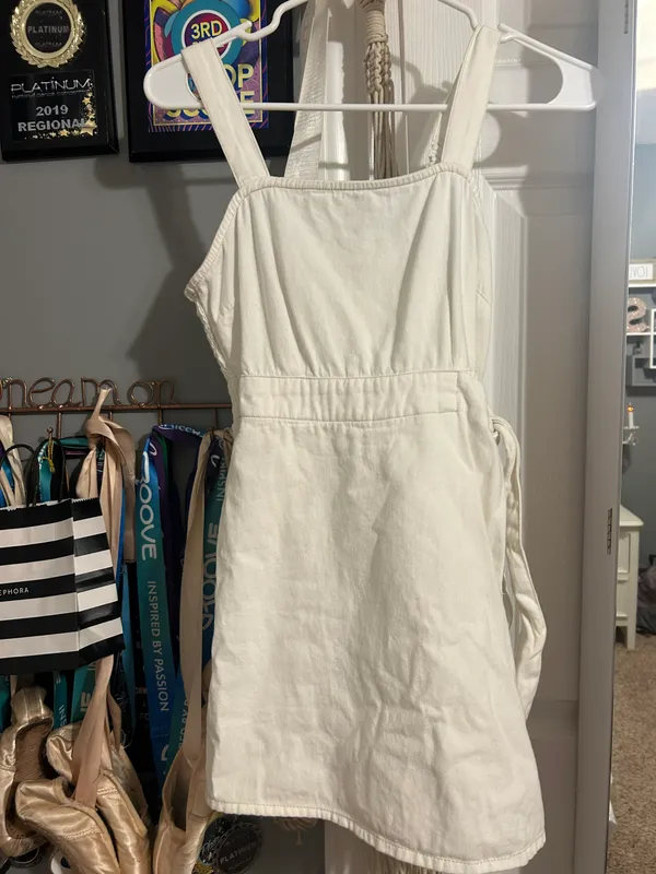 Jessica Simpson White Dress/romper - Image 4