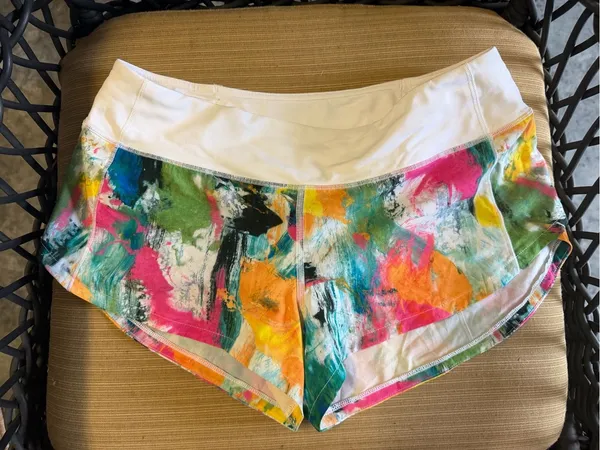 Lululemon Speed Up Low-Rise Lined Short 2.5" No Limits White Multi / White - Image 3