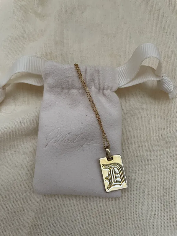 old English Initial D Pendant Necklace - Image 4