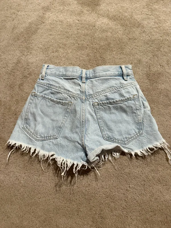 PacSun Vintage High Rise Distressed Denim Shorts – Size 24 - Image 3