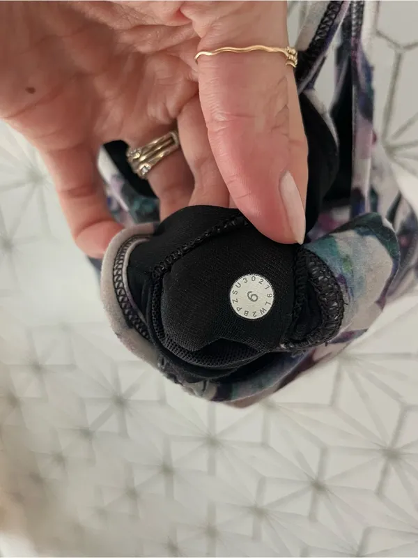 Lululemon Power Y Bra Floral - Image 3