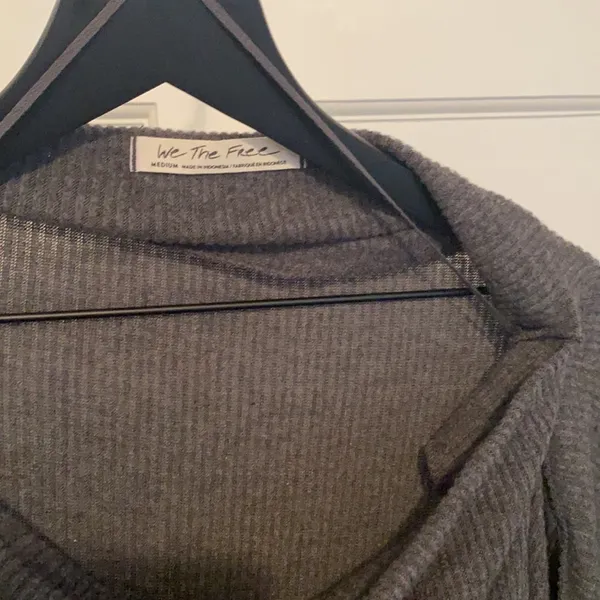 Free People NWT ‘Main Squeeze’ gray oversized cozy slouch top, size medium - Image 6
