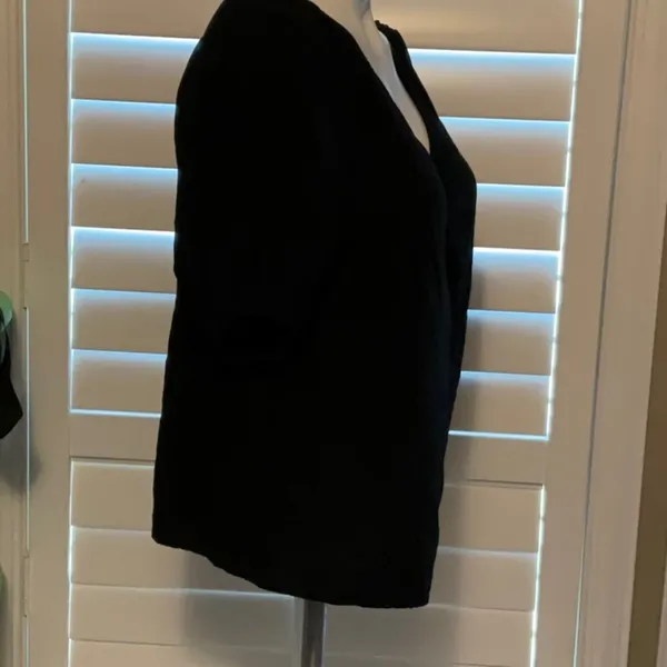 Old Navy Black Fitted Short Sleeve Blouse - Image 3