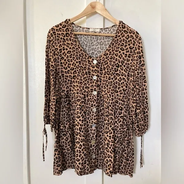 Entro Leopard Print Button Down Blouse Tie Sleeve V-Neck Pockets Boho Chic Small - Image 9