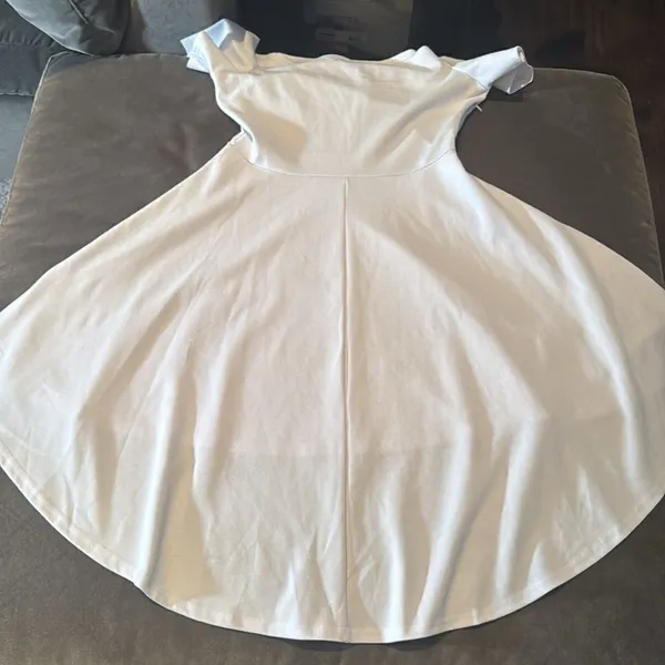 Sarin Matthew’s Women’s White Off The Shoulder High Low Dress Size M - Image 13