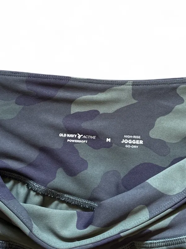 Old Navy Powersoft High-Rise Camo Jogger Olive & Black Athletic Women’s Size Med - Image 8