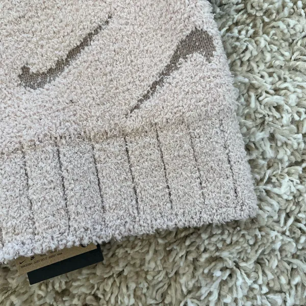 NWT NIKE Sportswear Phoenix Cozy Boucle Knit Crop Top - Image 4