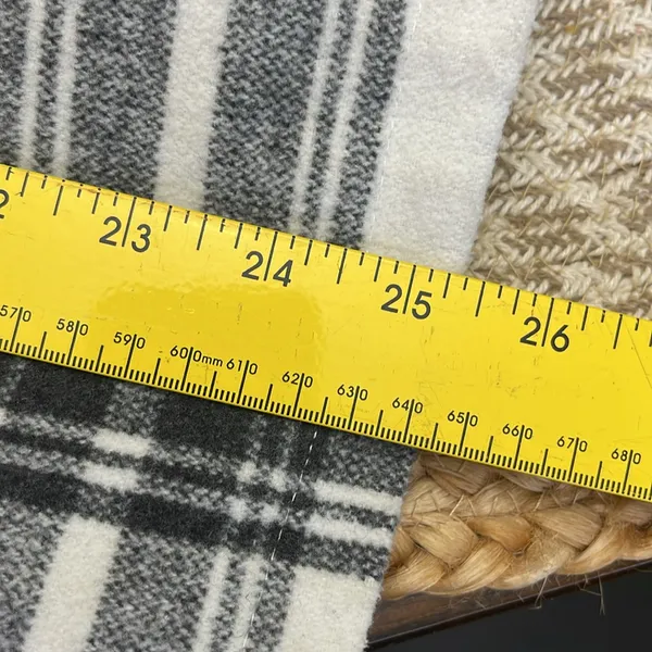 YMI Ladies Flannel Winter Coat wool blend size L - Image 5