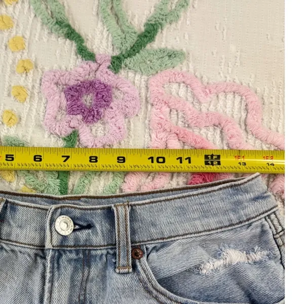 American Eagle Outfitters Distressed Patchwork Denim Shorts Women Size 6‎ - Image 6