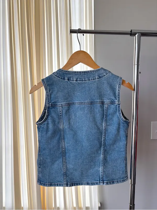 Universal Thread Denim Vest XS Blue Button Front Boho Western Coastal Cowgirl - Image 2