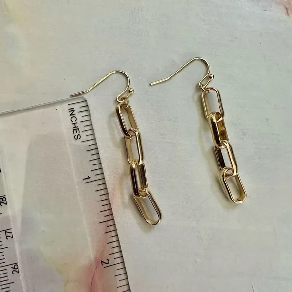 Gold tone chain link earrings Gold - Image 4