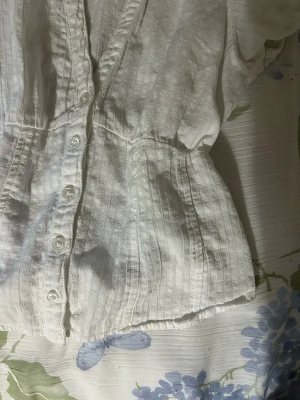 American Eagle V-Neck top puff sleeves tie back  - Image 2