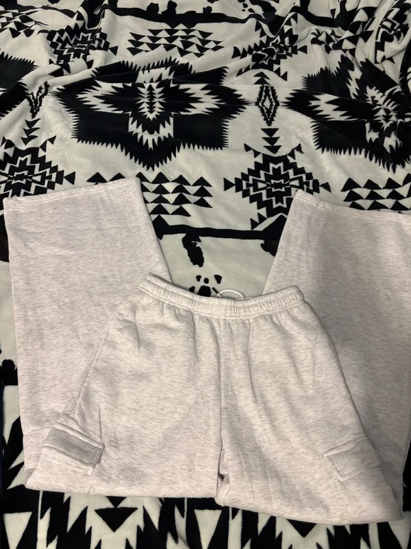 Grey and white cargo sweatpants Gray - Image 2