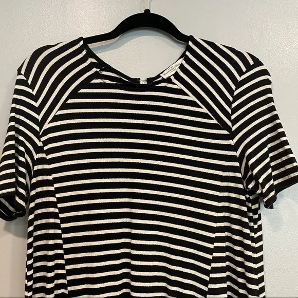 Abercrombie & Fitch Black & White Striped Dress Size M‎ Loose Fit Back Zip - Image 5