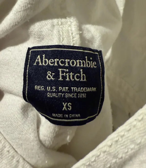 Abercrombie white overall denim shorts - Image 3