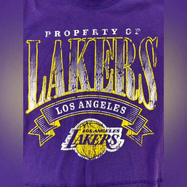 NBA Lakers Cropped Tshirt Size Large - Image 6