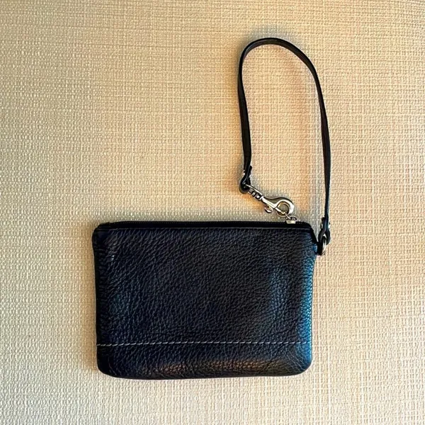 COACH Leather Wristlet.  Black 🖤 - Image 2