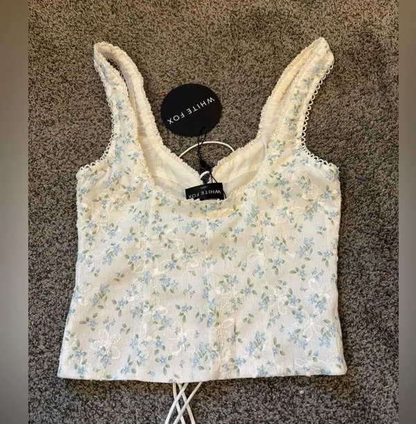 White Fox Boutique Need to Know You Top - Image 4