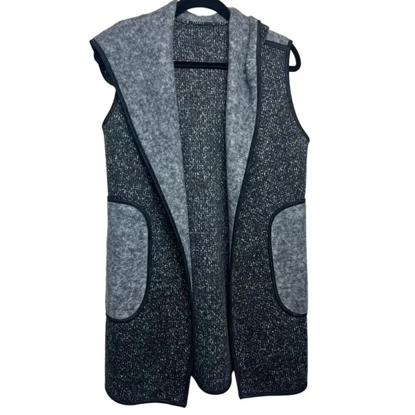 Anthropologie Capote Grey Sweater Vest Sz. M - Image 2