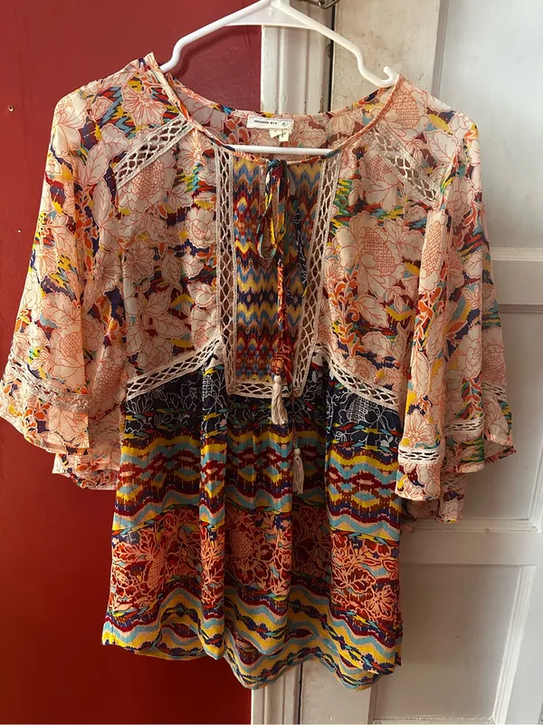 Anthropologie Meadow Rue Batai Peasant Tassel Mixed Floral Crochet Lace Top - Image 4