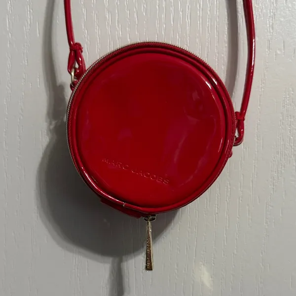 Marc Jacobs Glossy Patent Leather Red Crossbody Canteen Mini Bag Glam Party - Image 2