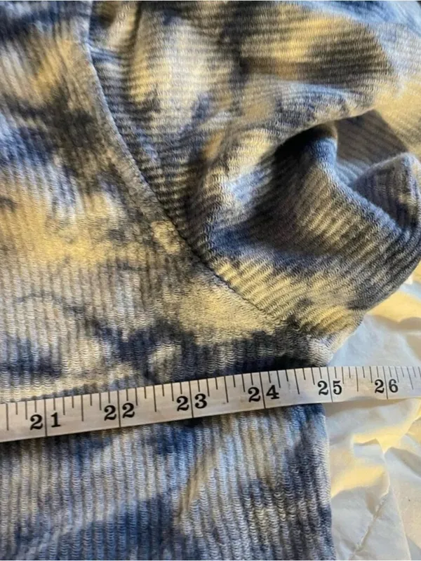 Chicka ~ d Penn State Tie-Dye Crewneck Sweatshirt - Small - Image 4