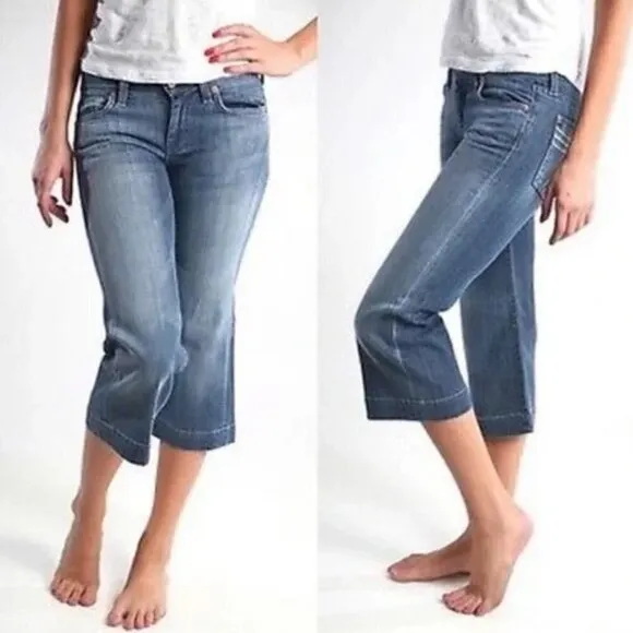 7 For All Mankind Capri Jeans 25 Dojo Cropped Distressed Medium Blue Vacation - Image 2