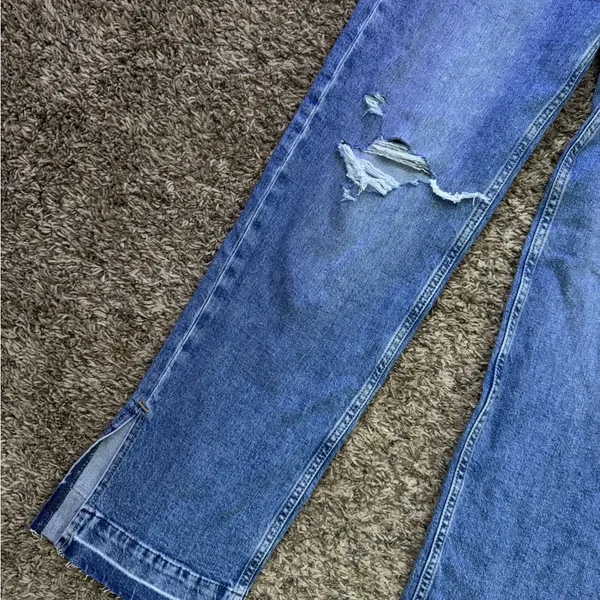 GAP Straight Leg Jeans - Image 3