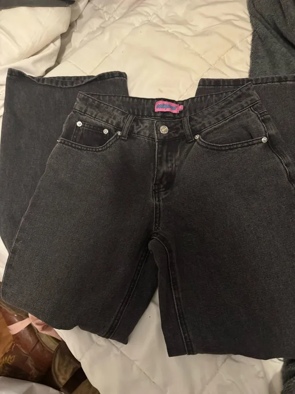Edikted Low-Rise Jeans  - Image 2