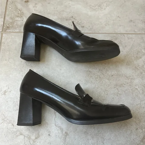 Ann Taylor Leather Heels Loafers - Image 3