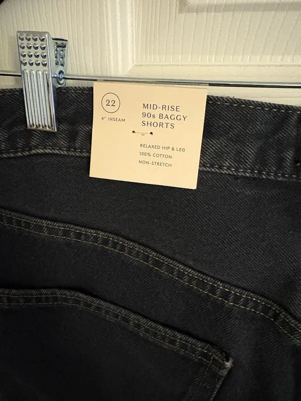 Universal Threads Denim Shorts Mid-Rise - Image 5