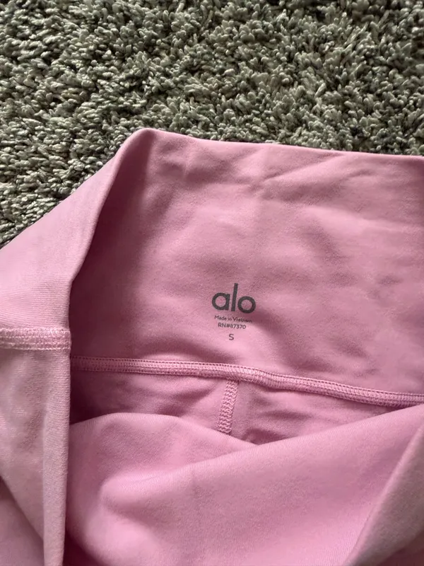 ALO Yoga Light Pink High-Rise Bike Shorts - Image 4