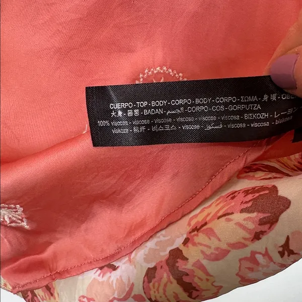 Zara satin floral and embroidered button down blouse size small - Image 5