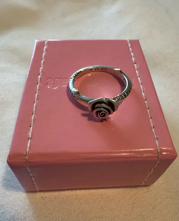 Pandora rose in bloom ring - Image 2