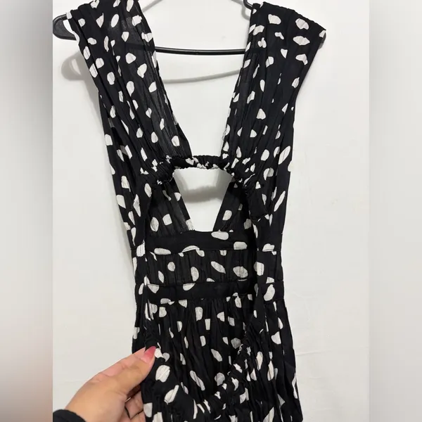 GB Black & White Polka Dot Maxi women’s size XS Dress Deep V Open Back(E47)✨ - Image 7